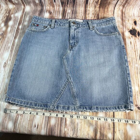 Tommy Hilfiger Y2K Size 6 ? 8 ? Blue Distressed Jean Denim Mini Skirt 31x16 - Picture 6 of 7